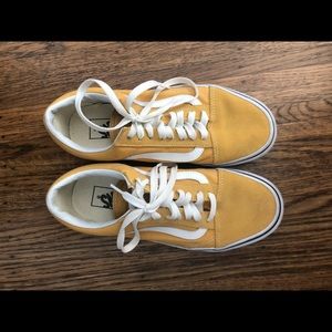 HARDLY WORN YELLOW VANS